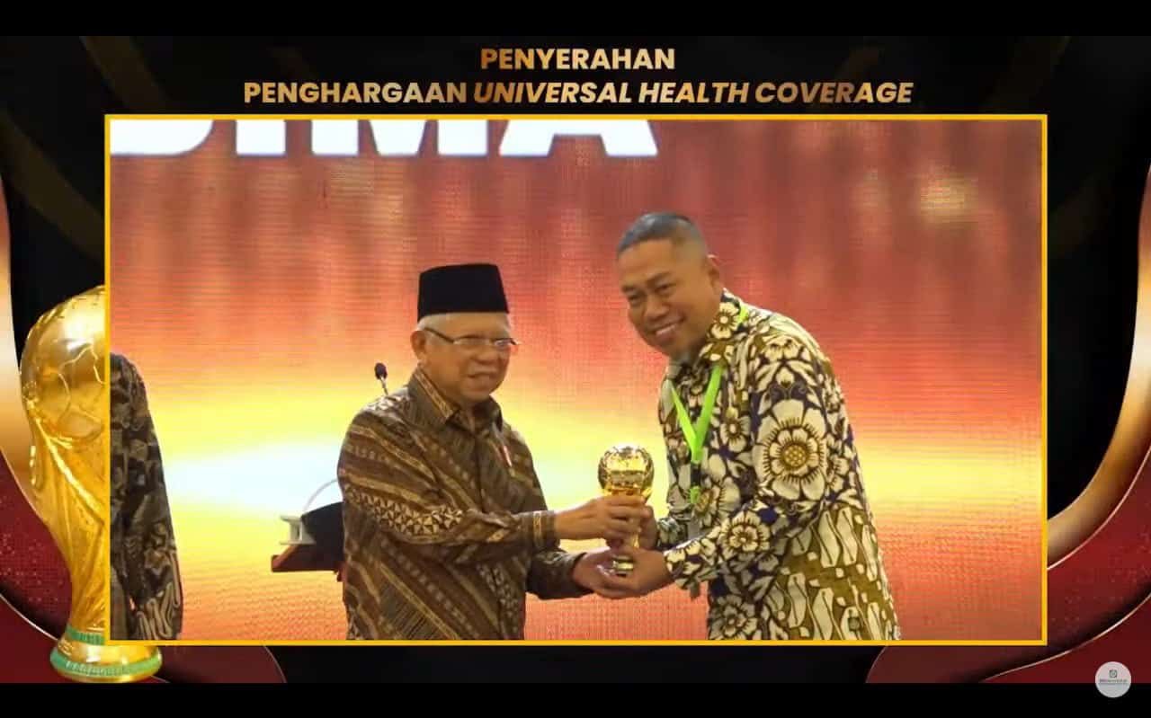 Ir. H. Mohammad Rum, MT, Terima Penghargaan UHC Ta. 2024