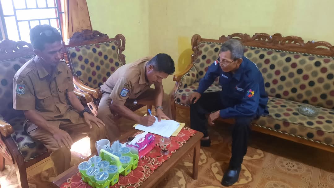 Kepala Desa Stowe Brang Teken Akad Kerja Sama Penggunaan Aplikasi OpenSID