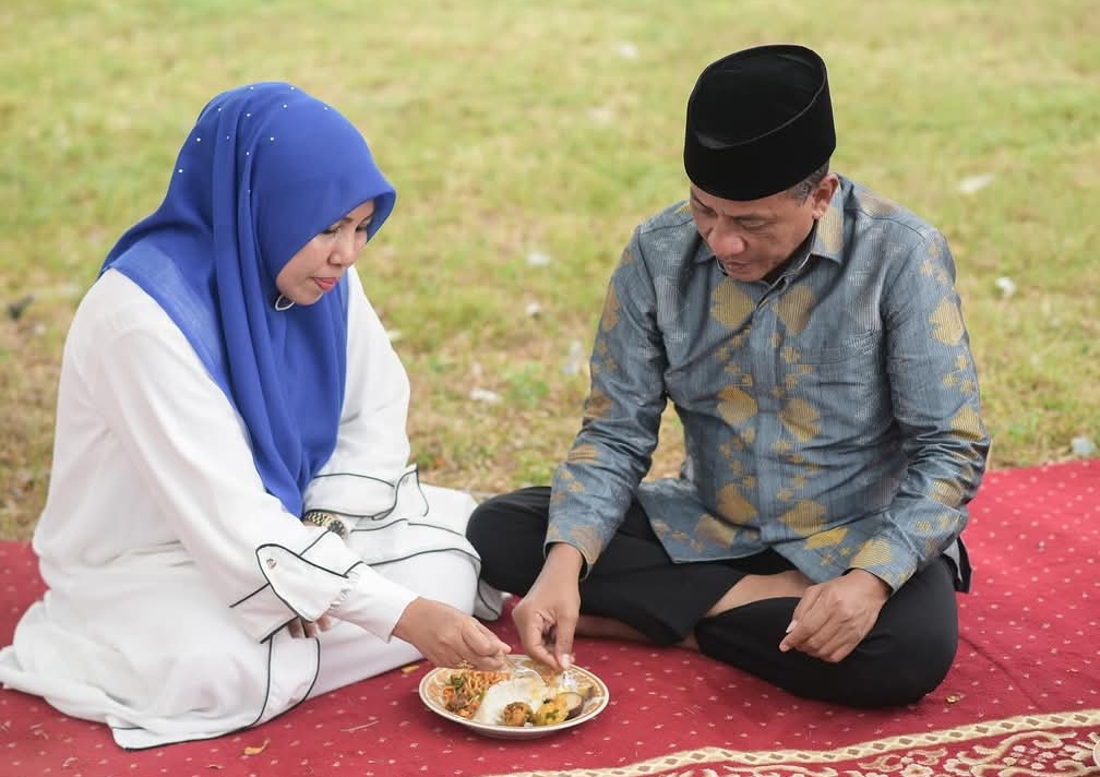 Sepiring Berdua — Cermin Kepemimpinan Sederhana ala Ady Mahyudi dan Murni Suciwati Dalam Rangkaian HJB ke-385, “Doa Dana”