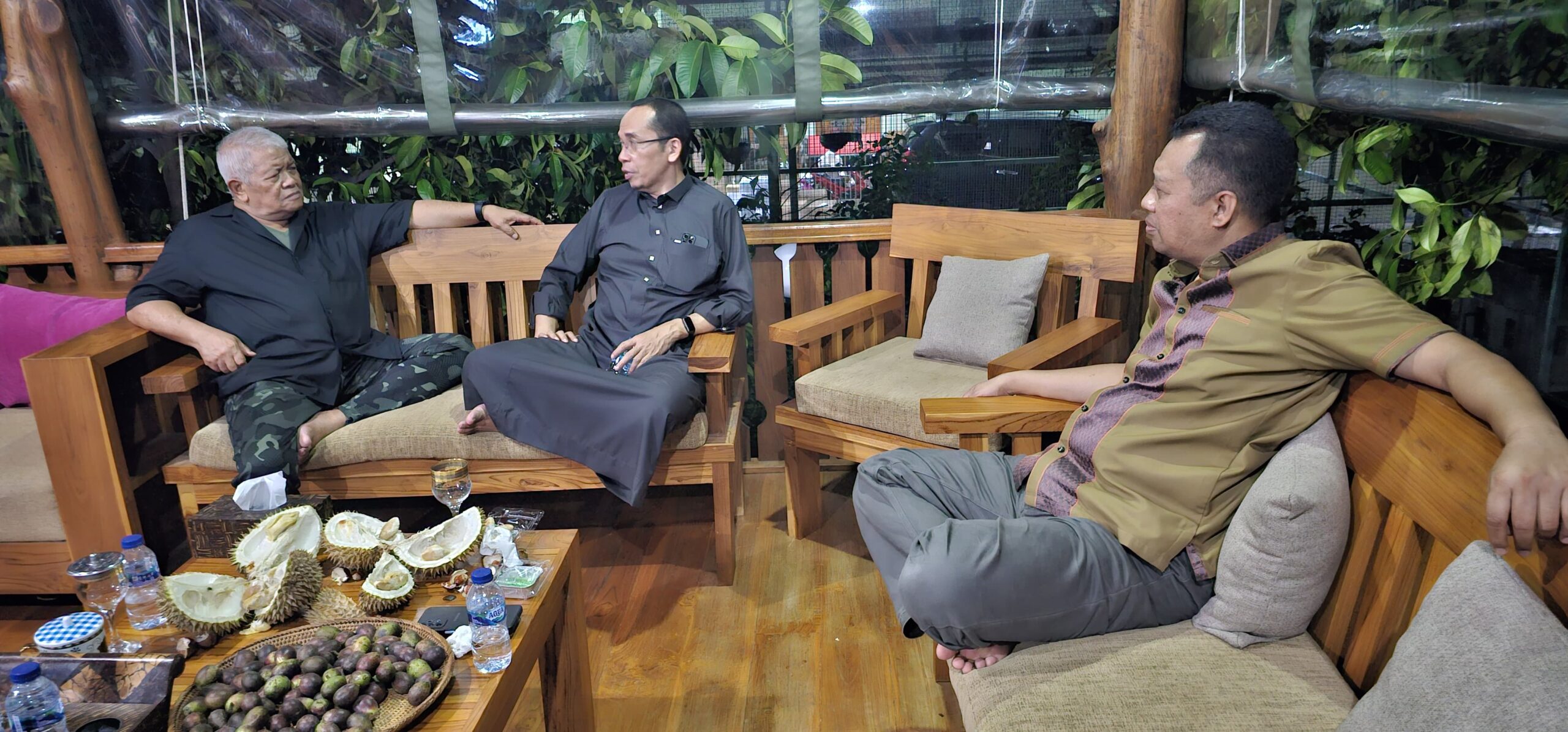 TGH Najamudin: Gubernur NTB Mainkan Politik Belah Bambu dan Adu Domba