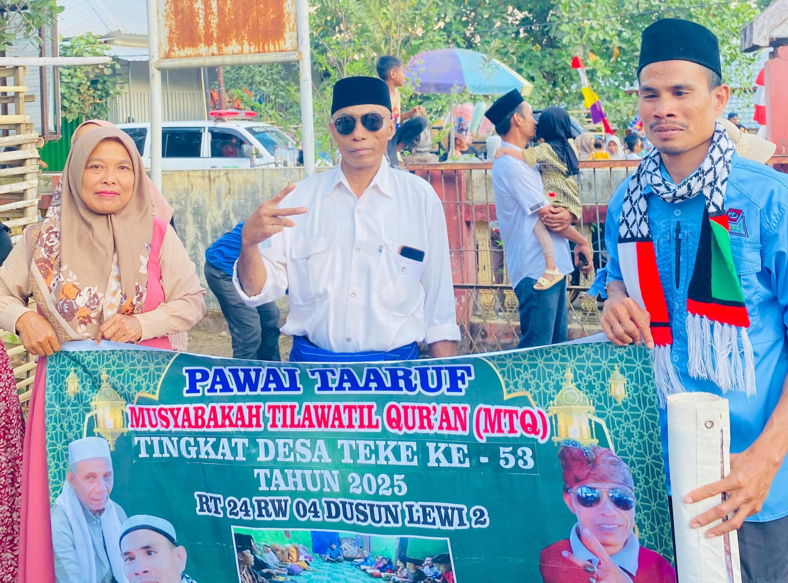 Kebersamaan Warga Kampung Baru dalam Pawai Ta’aruf MTQ Desa Teke 2025