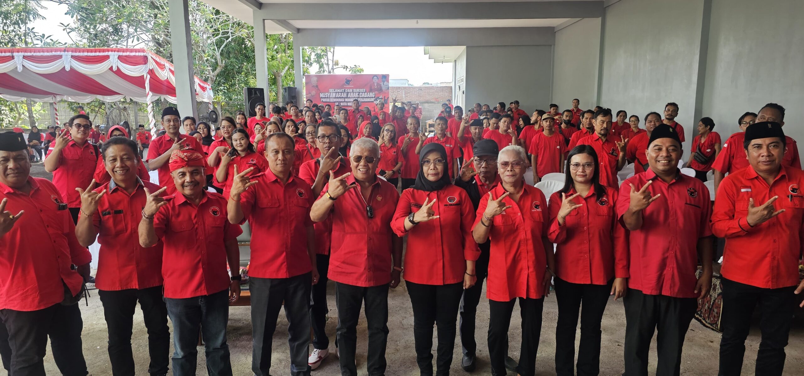Dari Ideologi ke Akar Rumput: Rachmat Hidayat Buka Musancab PDI Perjuangan Kota Mataram