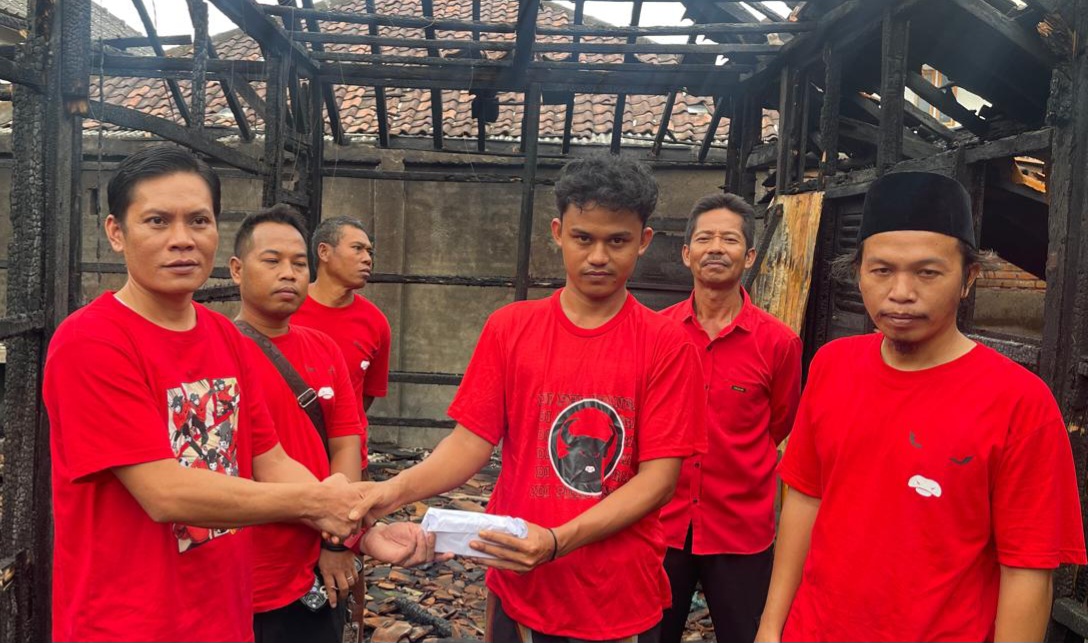 Tak Pernah Sendiri: Kepedulian dan Kebersamaan PDI Perjuangan Lombok Timur untuk Suryadi